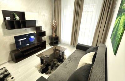 Location longue durée d’un appartement chaleureux de 1 pièce, Bucarest, secteur 6, Chiajna, Roumanie